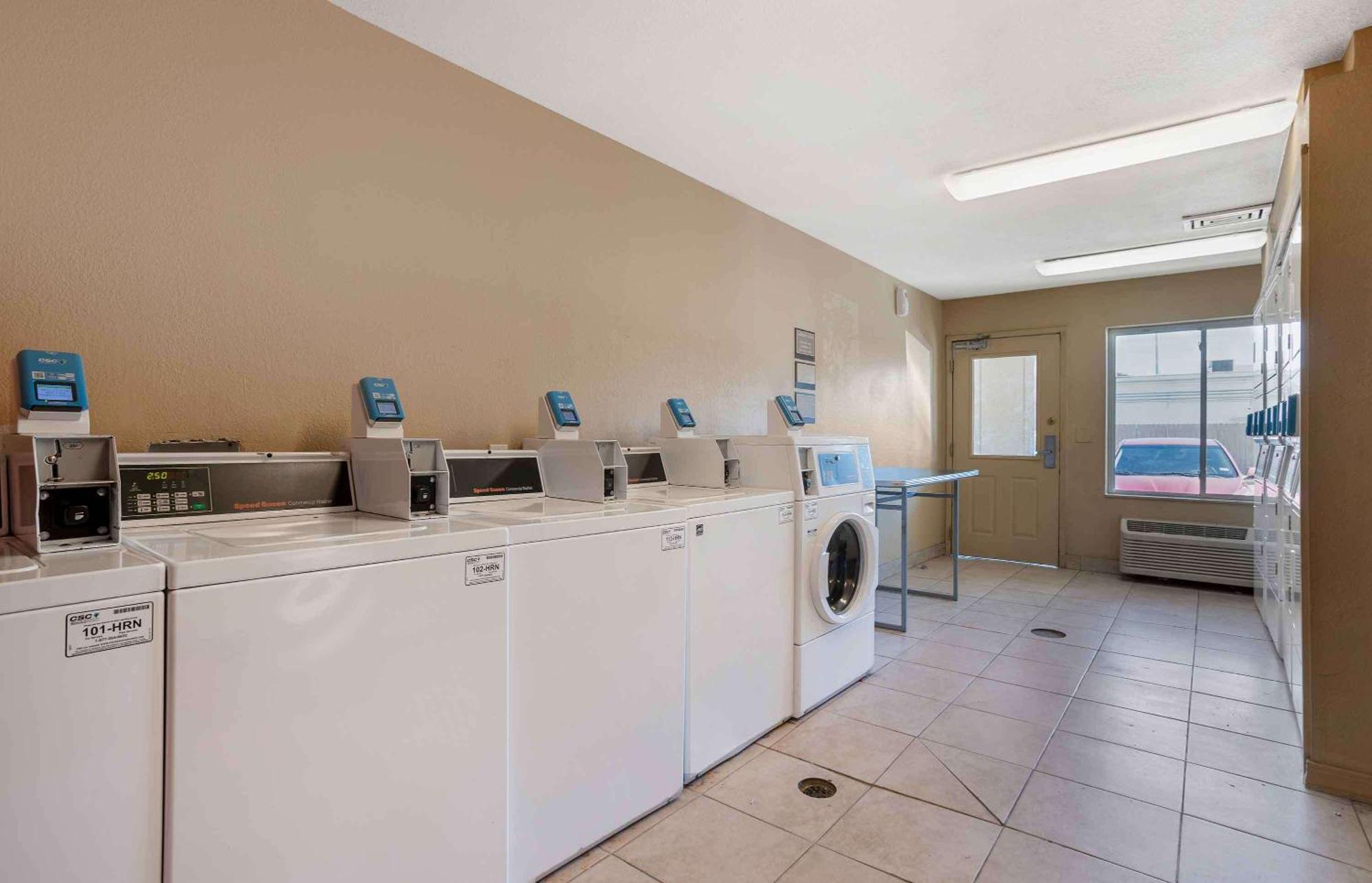 Extended Stay America Suites - Houston - The Woodlands Exterior photo