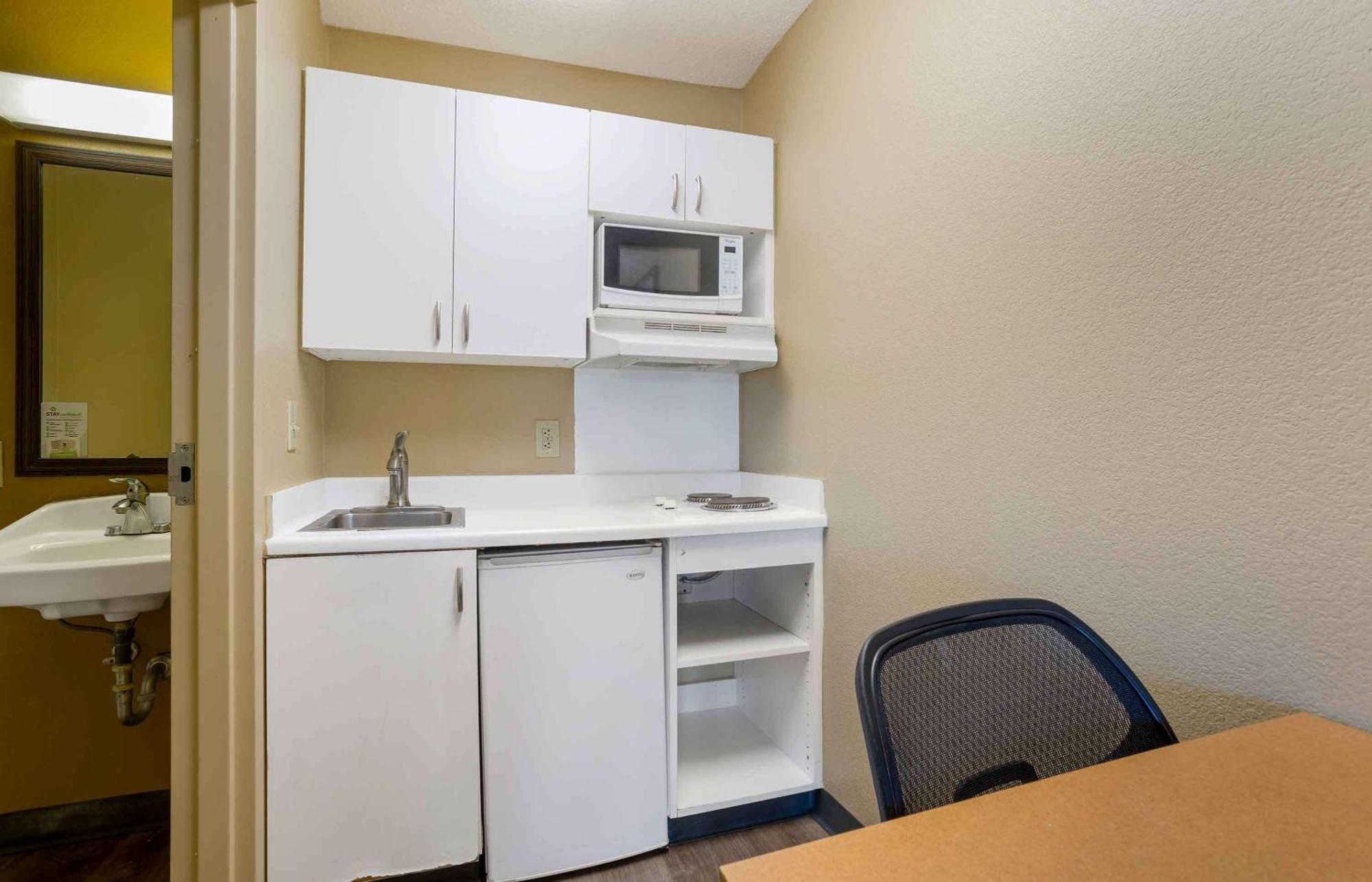 Extended Stay America Suites - Houston - The Woodlands Exterior photo