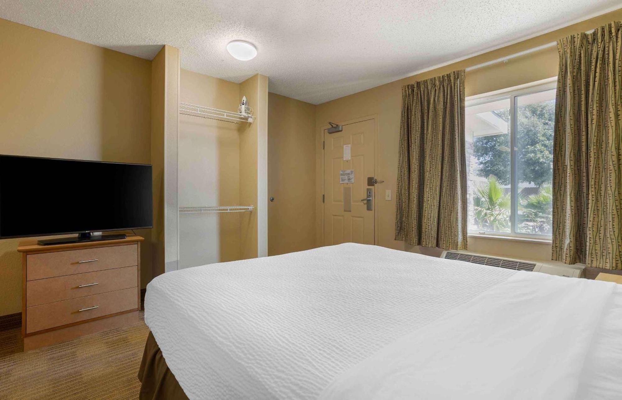 Extended Stay America Suites - Houston - The Woodlands Exterior photo